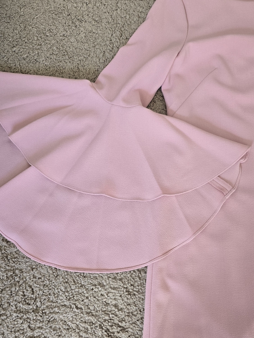 Eliza J Soft Pink Bell-Sleeve Shift Dress Sz. 8 - Picture 8 of 9